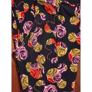 Womans  TALL & CURVY  LULAROE Leggings DISNEY MINNIE MOUSE HEADS ROSES NEW TC